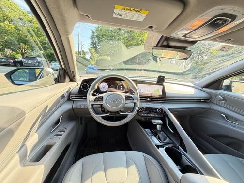 Silver 2023 Hyundai ELANTRA SEL