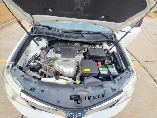 Photo 2 of 14 of 2013 Toyota Camry LE