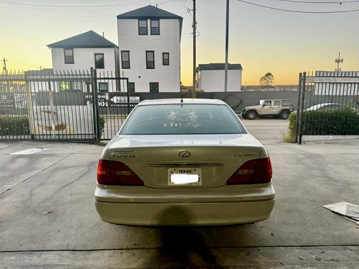 2003 Lexus LS 430 Base