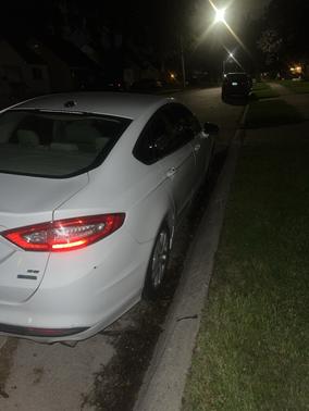 White 2014 Ford Fusion SE