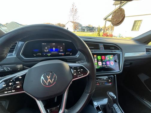 Silver 2022 Volkswagen Tiguan 2.0T SE R-Line Black