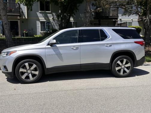 2019 Chevrolet Traverse LT Leather