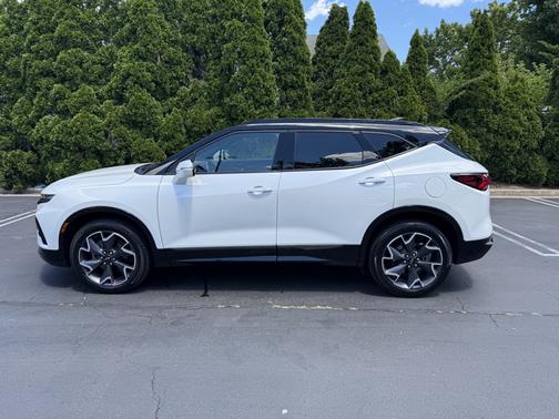 White 2022 Chevrolet Blazer RS