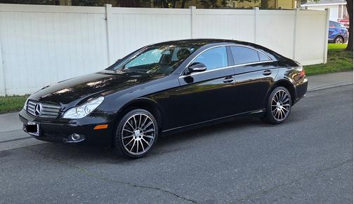 Black 2006 Mercedes-Benz CLS-Class CLS500