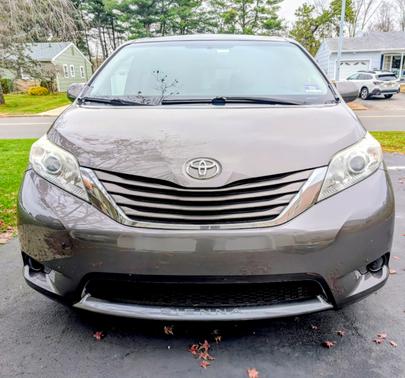 2015 Toyota Sienna LE