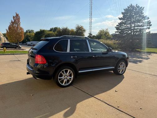 Blue 2004 Porsche Cayenne Cayenne Turbo