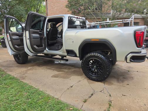 Silver 2023 GMC Sierra 2500 Denali