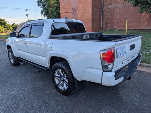 White 2018 Toyota Tacoma Limited