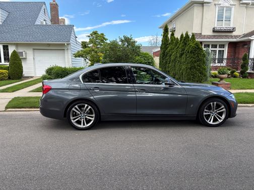 2017 BMW 330e iPerformance