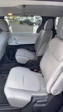2025 Toyota Sienna LE