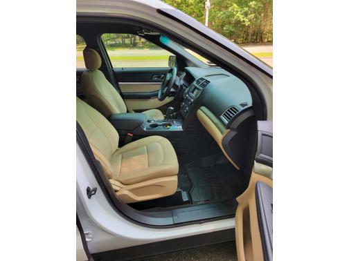 2016 Ford Explorer Base
