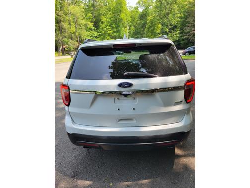 2016 Ford Explorer Base