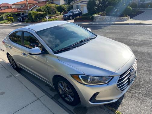 Silver 2018 Hyundai ELANTRA SEL