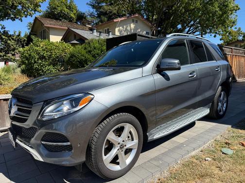 Silver 2019 Mercedes-Benz GLE 400 4MATIC