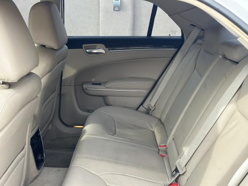 2014 Chrysler 300 Base