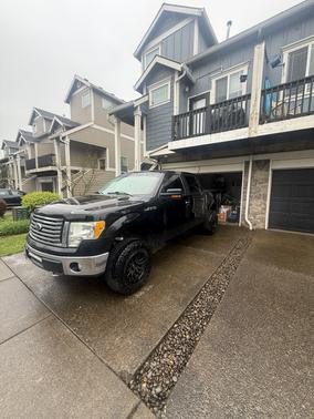 Black 2010 Ford F-150 XLT SuperCrew