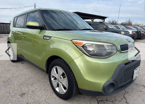 Green 2015 Kia Soul Base