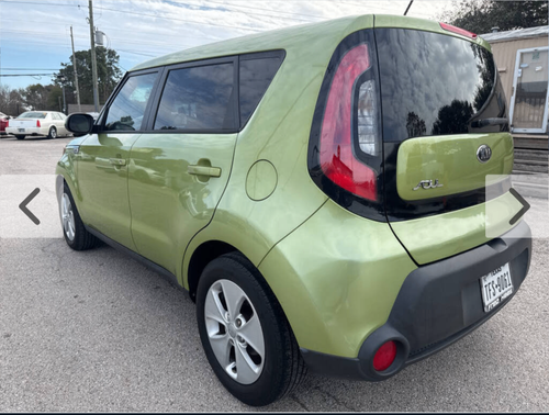 Green 2015 Kia Soul Base