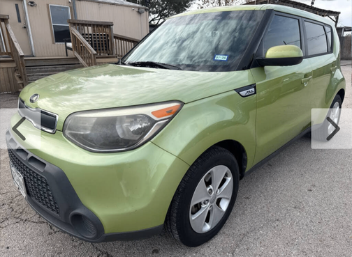 Green 2015 Kia Soul Base