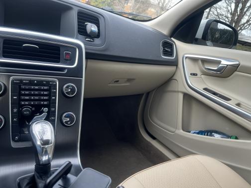 2013 Volvo S60 T5