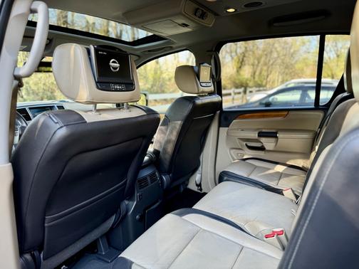 2013 Nissan Armada Platinum