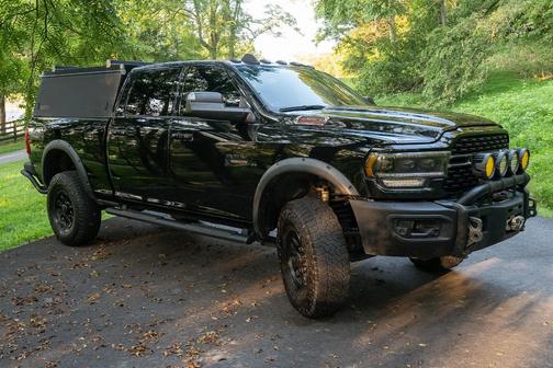 Black 2022 RAM 2500 Big Horn
