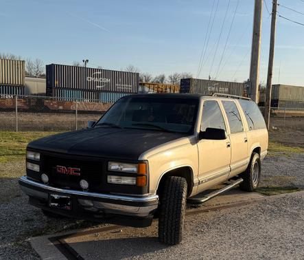 1999 GMC Suburban 1500