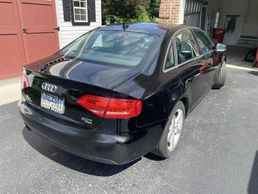 2010 Audi A4 2.0T Premium quattro
