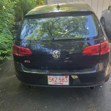 Black 2016 Volkswagen Golf GTI 2.0T SE w/Performance Package 4-Door