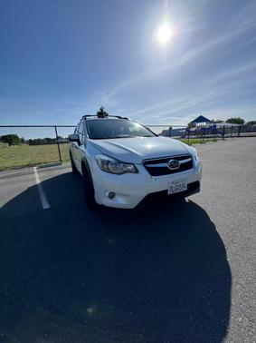 White 2015 Subaru XV Crosstrek 2.0i Limited