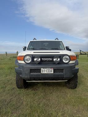 White 2008 Toyota FJ Cruiser Base