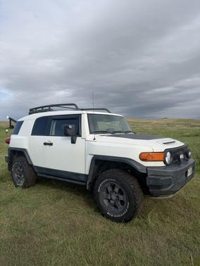 White 2008 Toyota FJ Cruiser Base