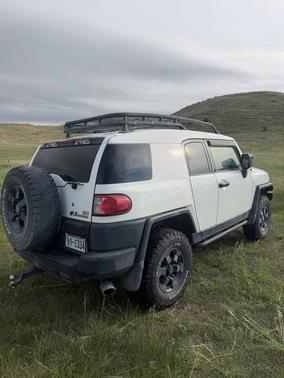 White 2008 Toyota FJ Cruiser Base