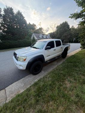 White 2008 Toyota Tacoma Double Cab
