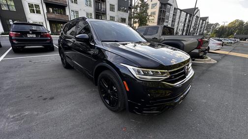 2022 Volkswagen Tiguan 2.0T SE R-Line Black