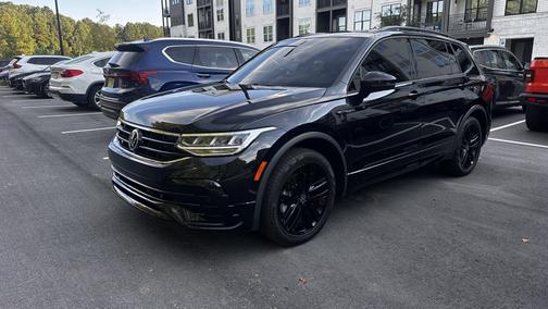 2022 Volkswagen Tiguan 2.0T SE R-Line Black