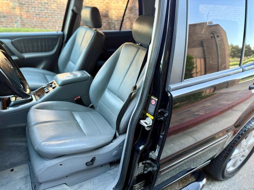 2000 Mercedes-Benz M-Class ML430 4MATIC