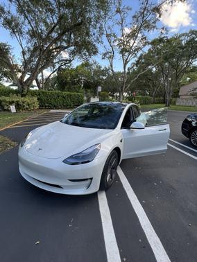 2023 Tesla Model 3 Base