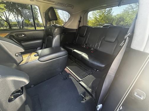 Black 2014 INFINITI QX80 Base