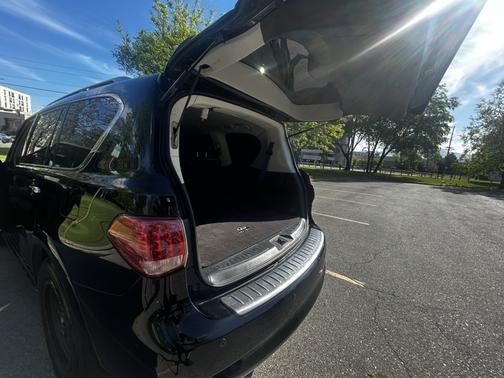 Black 2014 INFINITI QX80 Base
