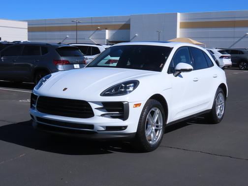 2020 Porsche Macan Base