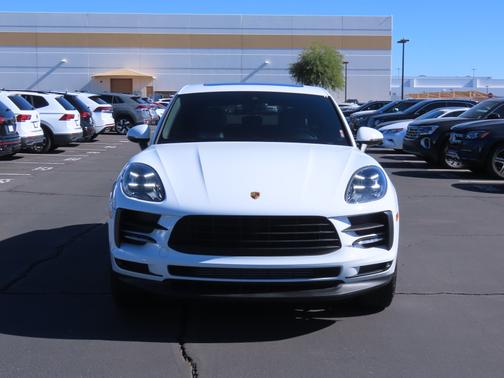 2020 Porsche Macan Base