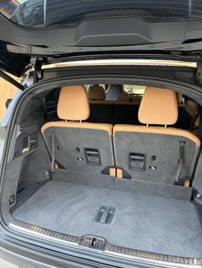 Black 2026 Lucid Gravity Grand Touring