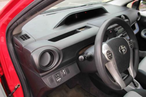 2013 Toyota Prius c Two