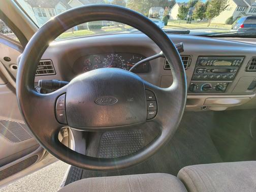 1999 Ford F-250 XL SuperCab Super Duty