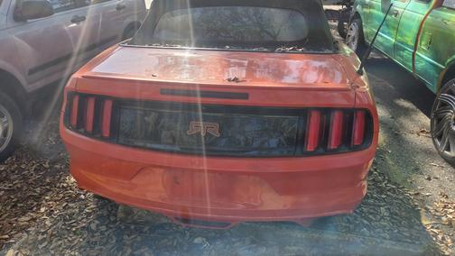 2016 Ford Mustang V6