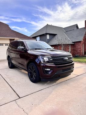 Red 2020 Ford Expedition Platinum