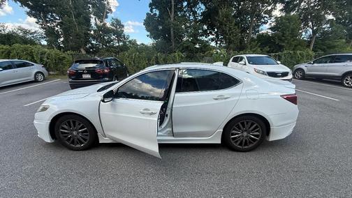 White 2017 Acura TLX w/Technology Package