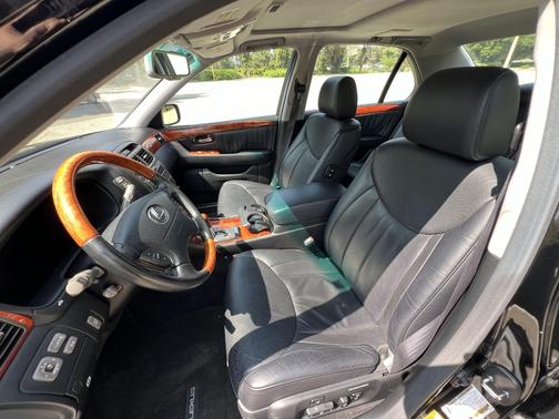 2004 Lexus LS 430 Base