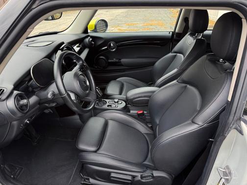 2022 MINI SE Hardtop Cooper